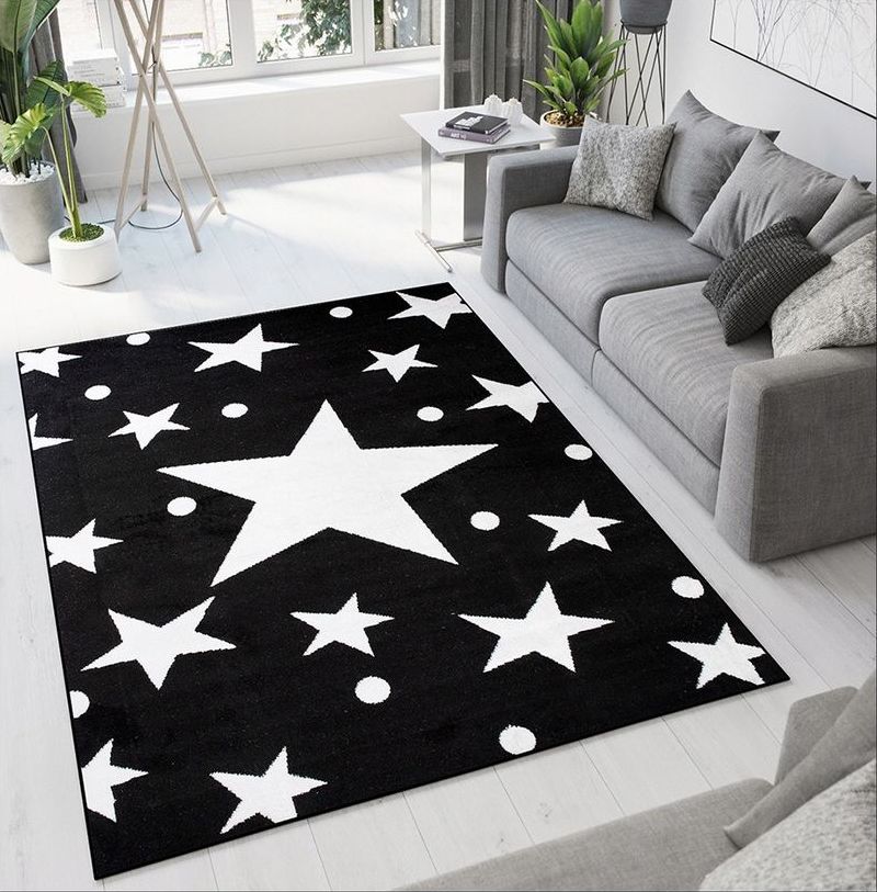 Moderný koberec HOME art 5 - Čierny s hviezdami