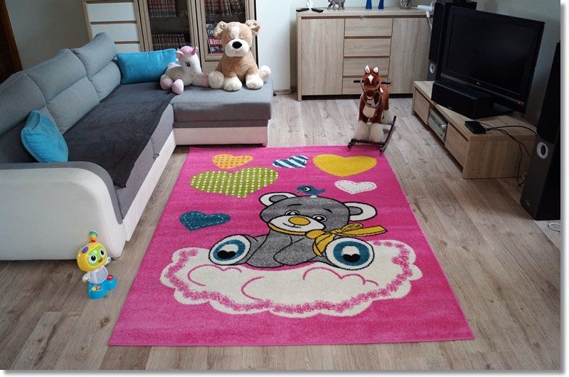 Detský koberec KIDS - Ružový s mackom