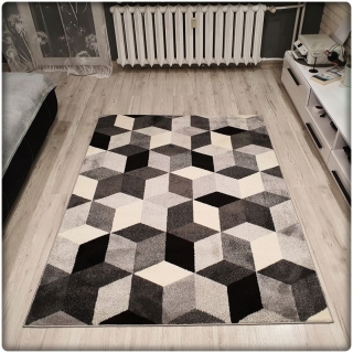 Moderný koberec SUMATRA - Čierne kosoštvorce